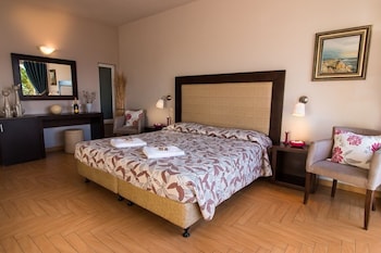 thalassa hotel