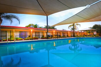 comfort inn deakin palms