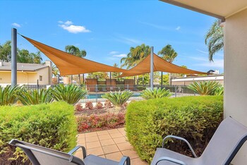 comfort inn deakin palms