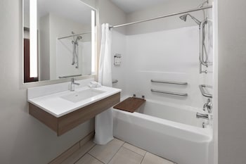 holiday inn express hotel and suites acme traverse city by ihg