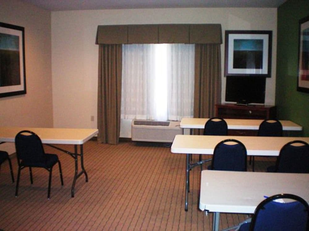 holiday inn express hotel and suites acme traverse city by ihg