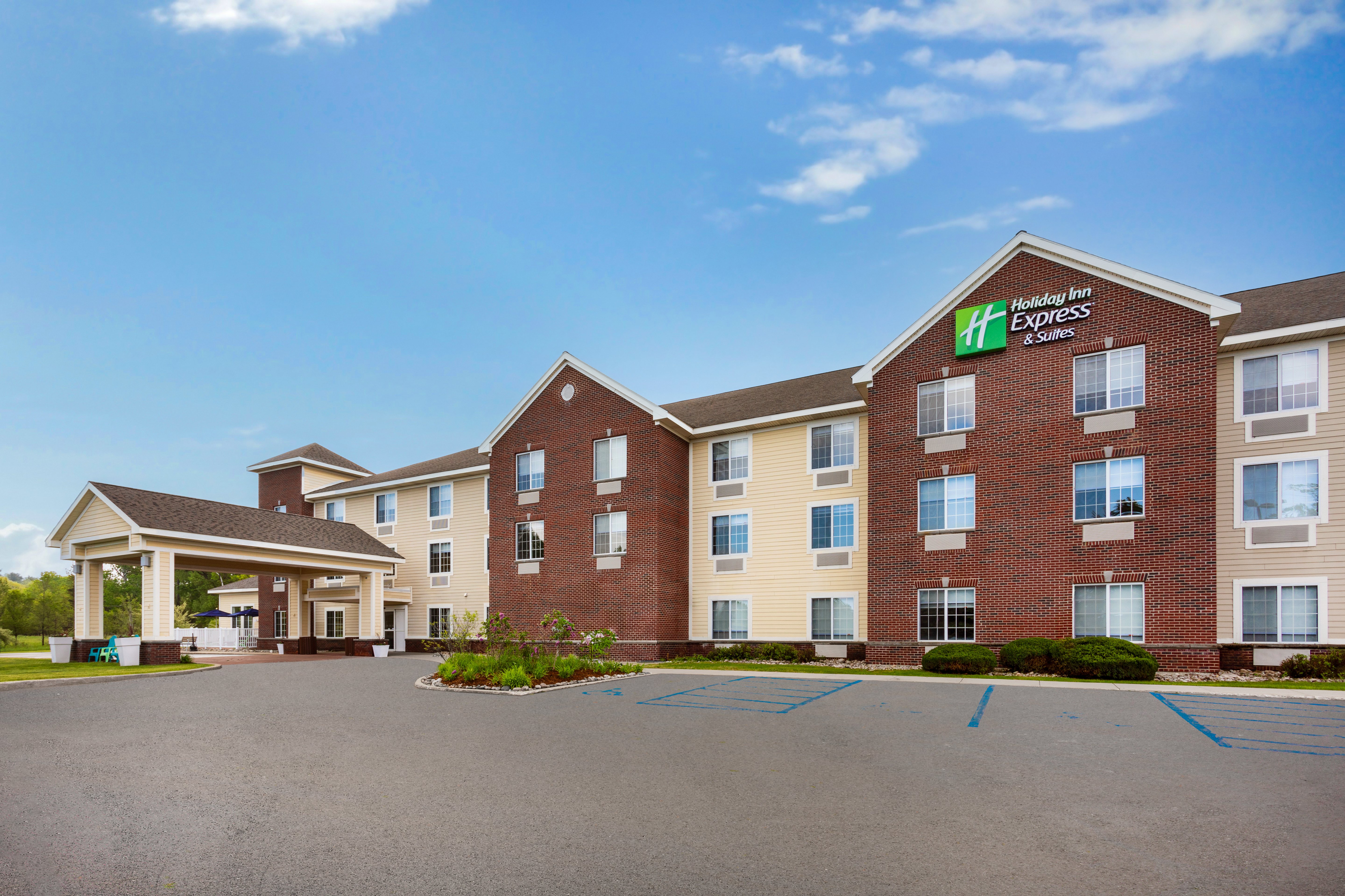 holiday inn express hotel and suites acme traverse city by ihg