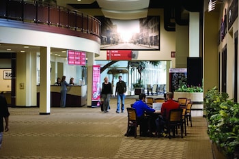 canad inns destination center grand forks