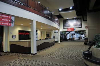 canad inns destination center grand forks