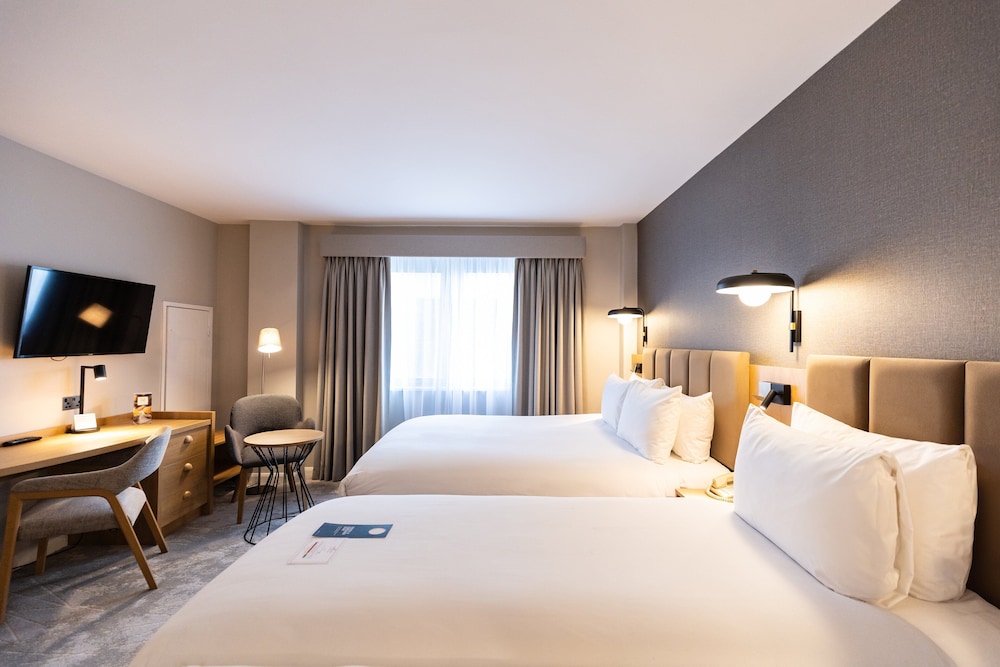 crowne plaza london gatwick airport by ihg