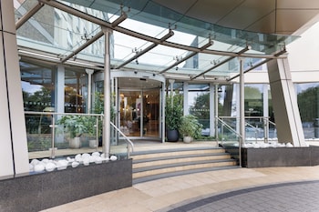 crowne plaza london gatwick airport by ihg