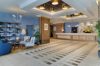 crowne plaza london gatwick airport by ihg