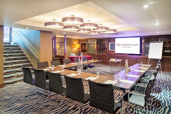 crowne plaza london gatwick airport by ihg