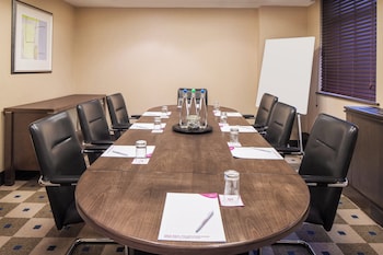 crowne plaza london gatwick airport by ihg