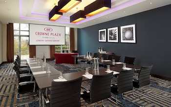 crowne plaza london gatwick airport by ihg