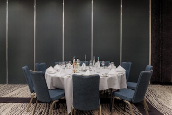 crowne plaza london gatwick airport by ihg