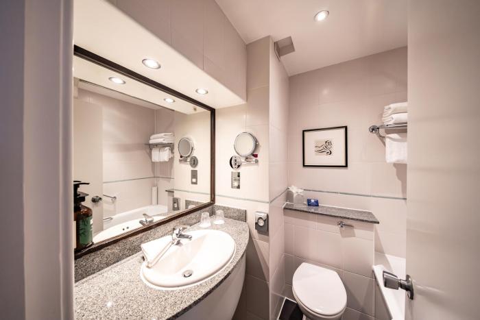 crowne plaza london gatwick airport by ihg