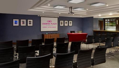 crowne plaza london gatwick airport by ihg
