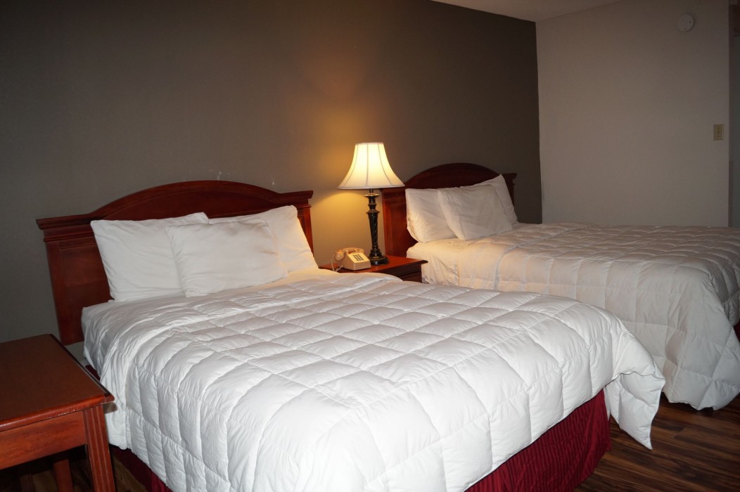 bear mount inn and suites