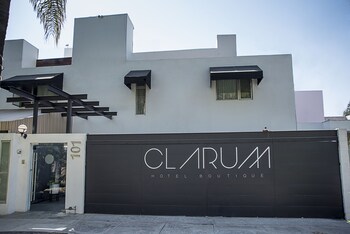 hotel clarum 101