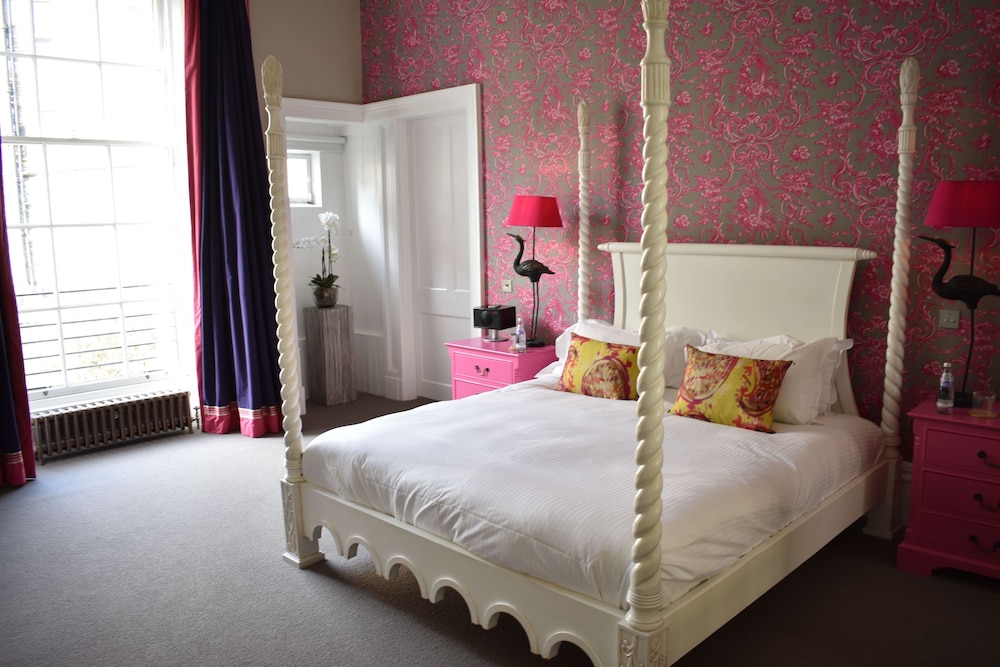 the rutland hotel and apartments