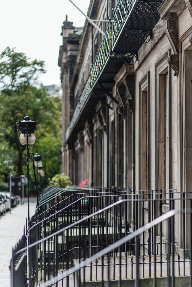 the rutland hotel and apartments