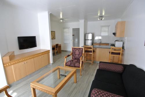 airport inn and suites