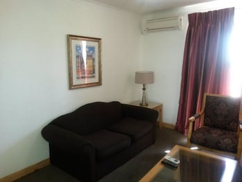 airport inn and suites