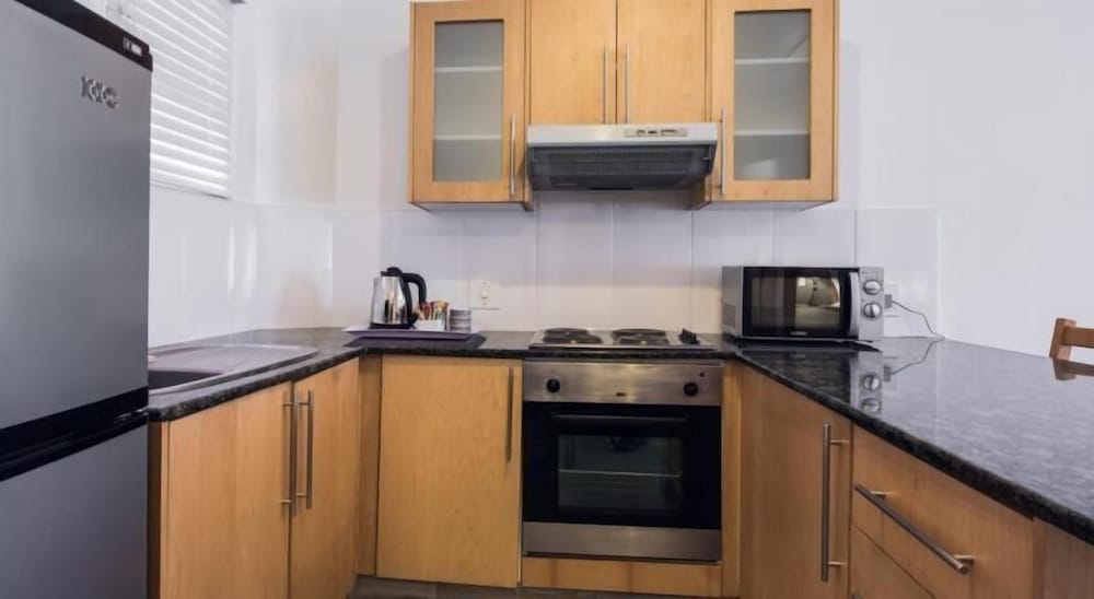 airport inn and suites