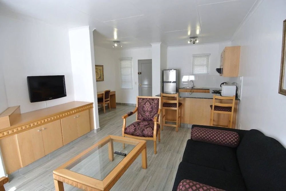 airport inn and suites