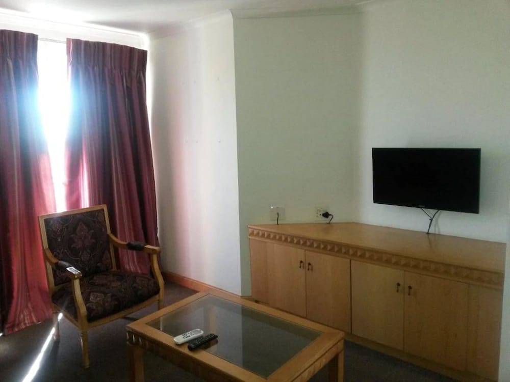 airport inn and suites
