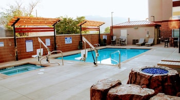 Hampton Inn Moab,Moab>>Arches National Park,3 star