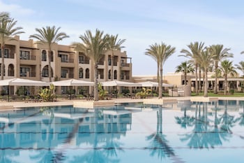 jaz oriental almaza bay