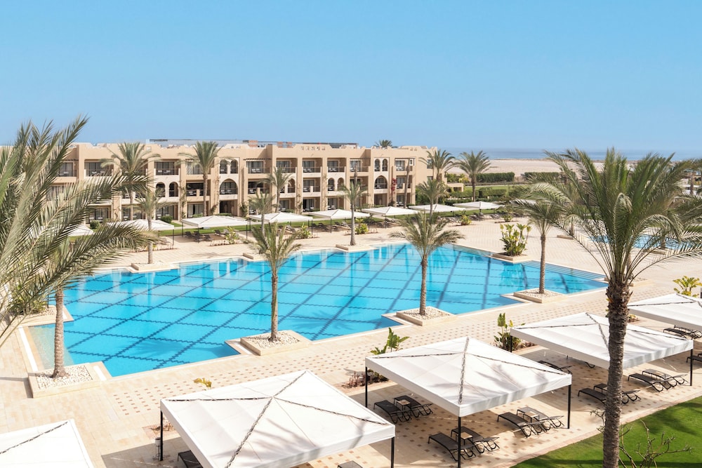 jaz oriental almaza bay
