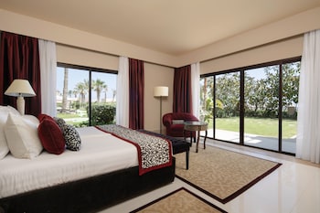 jaz oriental almaza bay
