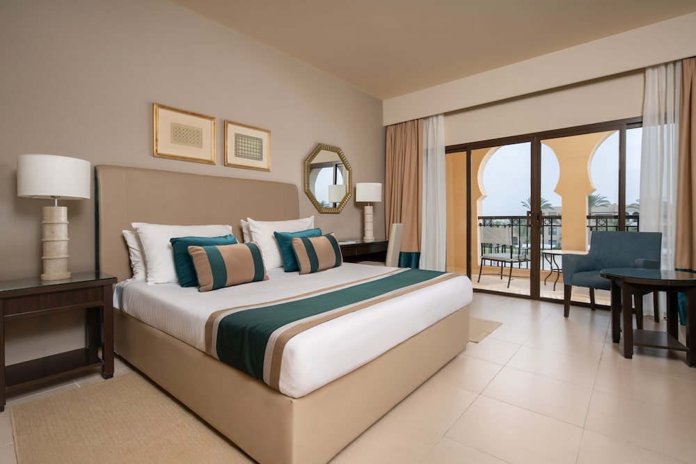 jaz oriental almaza bay