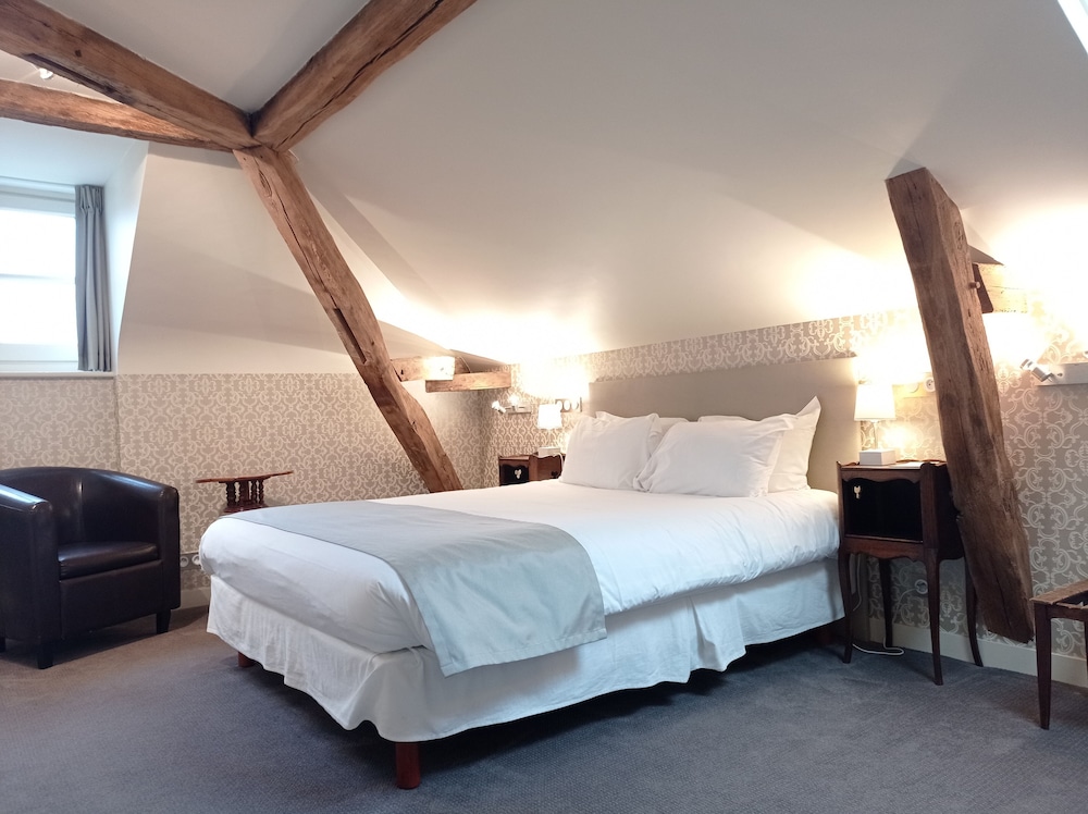 hotel le grand monarque