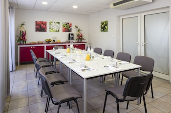 The Originals City, Hôtel Le Pavillon, Béziers Est,Boujan-Sur-Libron>>Beziers,3 star