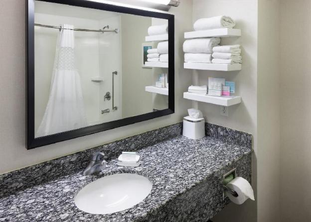 hampton inn san diego downtown