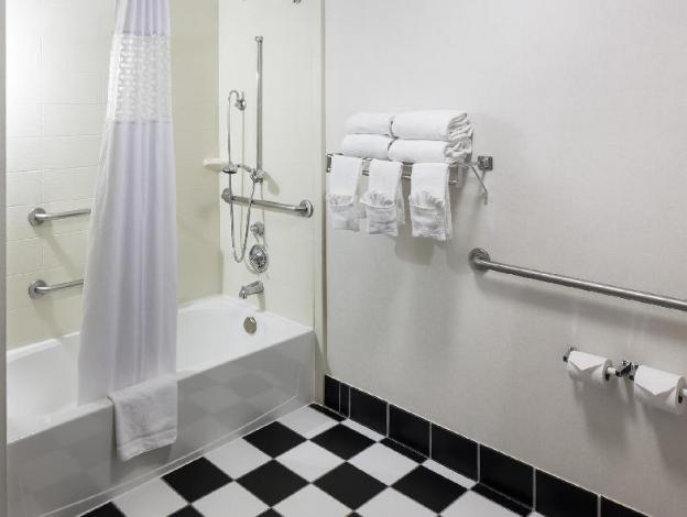 hampton inn san diego downtown