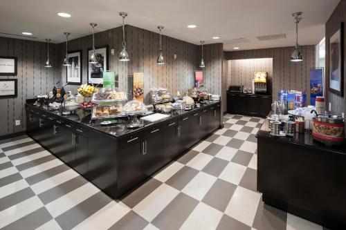 hampton inn san diego downtown