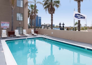 hampton inn san diego downtown