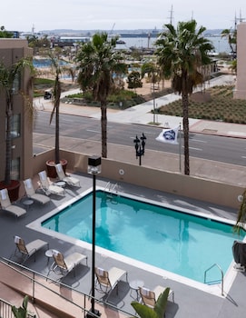 hampton inn san diego downtown