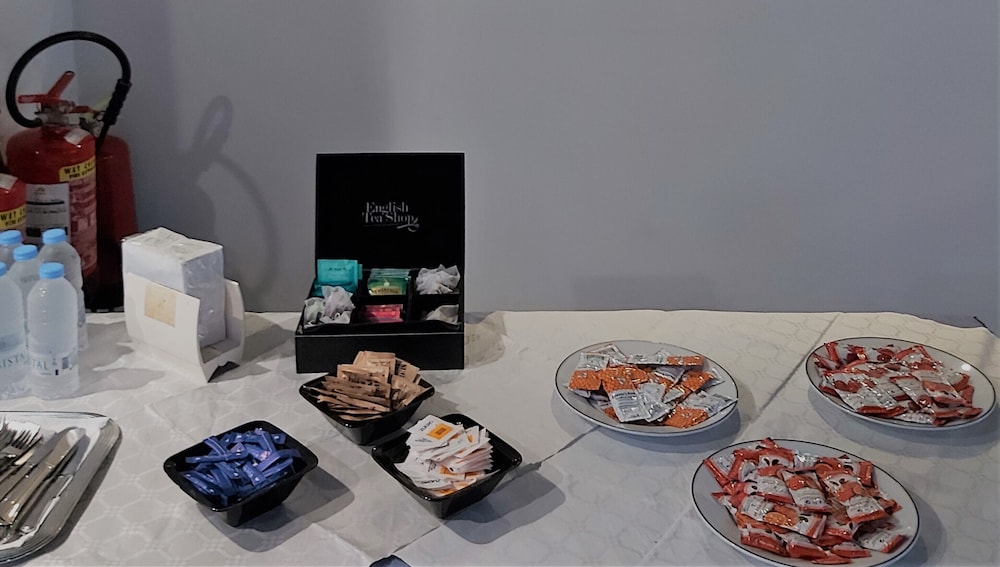 days inn hotel and residence