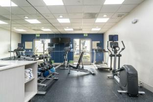 holiday inn express and suites san diego otay mesa