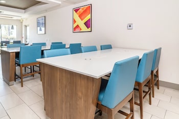 holiday inn express and suites san diego otay mesa