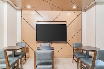 holiday inn express and suites san diego otay mesa