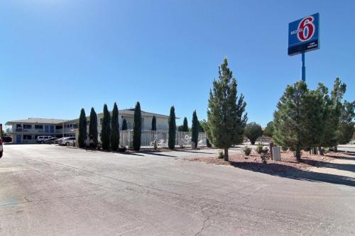 motel 6 carlsbad nm