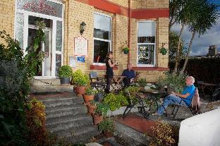 arrandale hotel and apartments