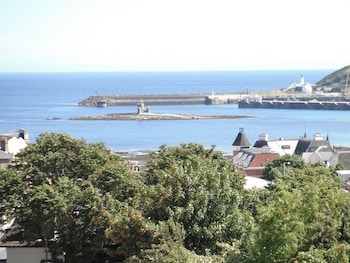 arrandale hotel and apartments