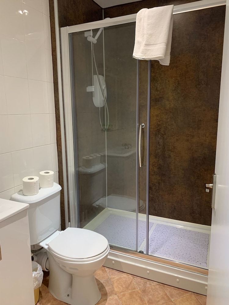 arrandale hotel and apartments