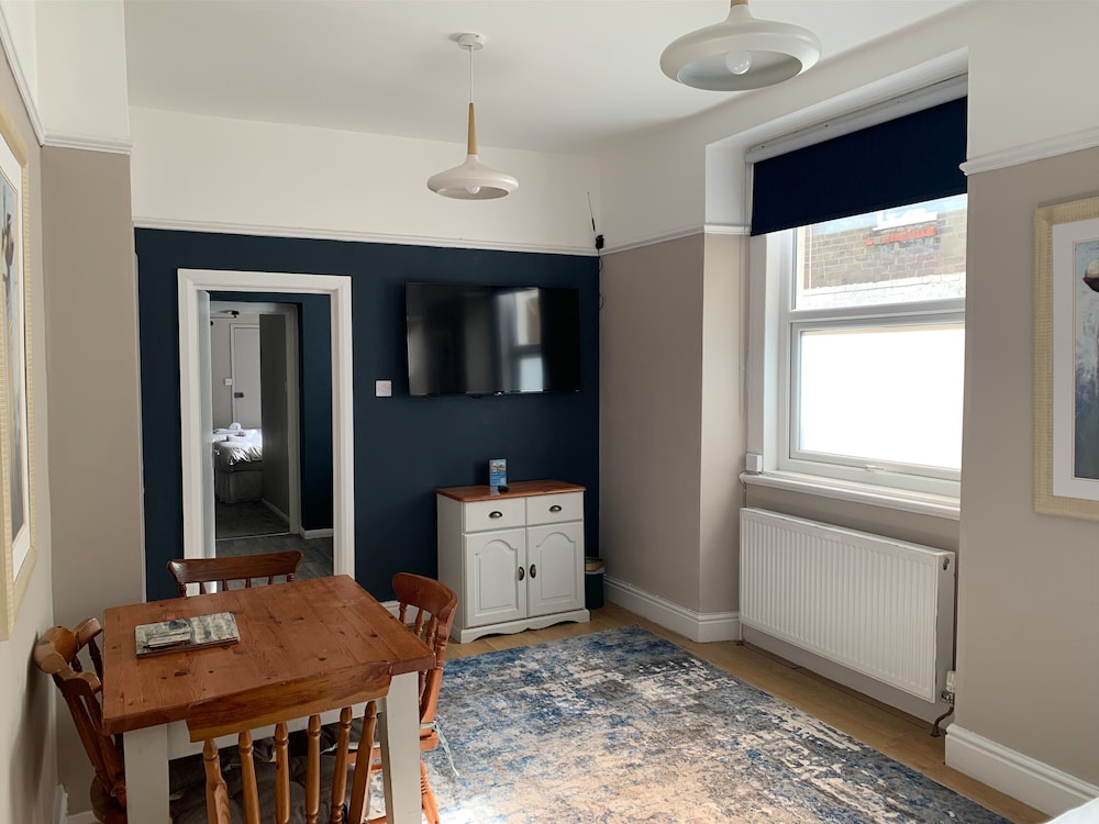 arrandale hotel and apartments