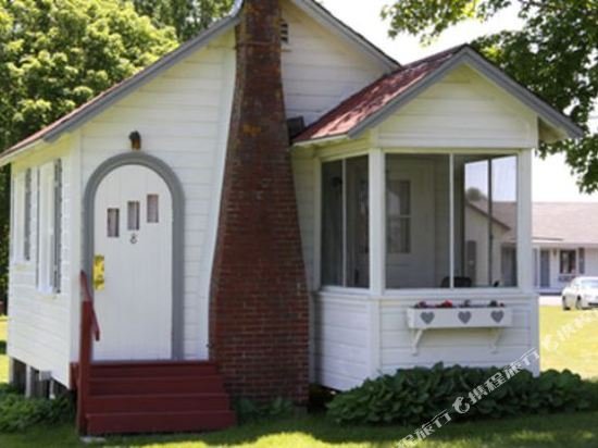 Eden Village Motel & Cottages,,3 star