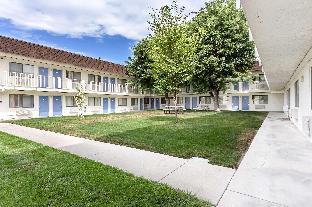 motel 6 ontario or