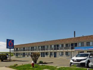 motel 6 ontario or